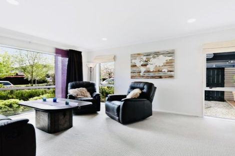 Photo of property in 13 Pickaberry Avenue, Karaka, Papakura, 2113