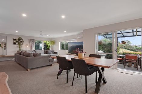 Photo of property in 8c Wiltshire Place, Te Puke, 3119