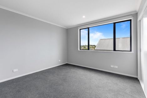 Photo of property in 21 Seafarer Crescent, Stanmore Bay, Whangaparaoa, 0932
