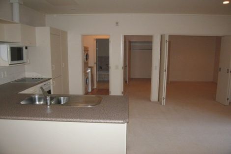 Photo of property in Maddison Apartments, 2/6g Queen Street, Palmerston North, 4410