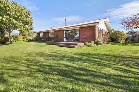 Photo of property in 3 Hau Whiti Place, Kimbolton, 4774