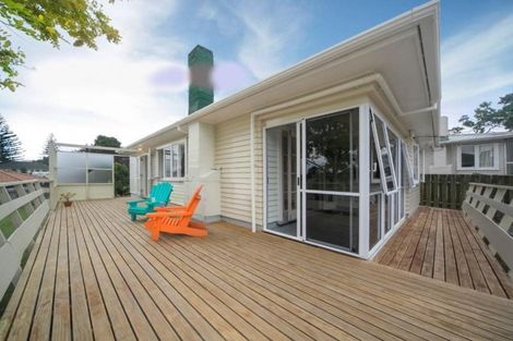 Photo of property in 52 Beaubank Road, Kelston, Auckland, 0602