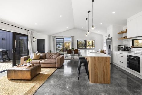 Photo of property in 102 Omahina Street, Raglan, 3225