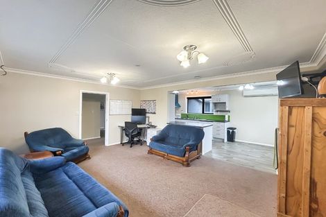 Photo of property in 137 Edinburgh Crescent, Waikiwi, Invercargill, 9810