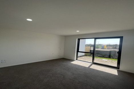 Photo of property in 5 Mataitai Road, Hobsonville, Auckland, 0618