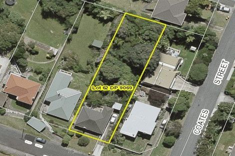 Photo of property in 13 Mexted Terrace, Tawa, Wellington, 5028