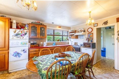 Photo of property in 4 Woburn Street, Waipukurau, 4200