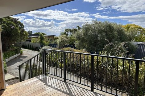 Photo of property in 49 Moncks Spur Road, Redcliffs, Christchurch, 8081