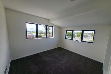 Photo of property in 23a Rogers Road, Manurewa, Auckland, 2102