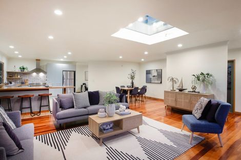 Photo of property in 10 Ocean Parade, Pukerua Bay, 5026