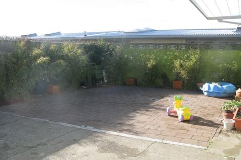 Photo of property in 89 Queens Drive, Lyall Bay, Wellington, 6022