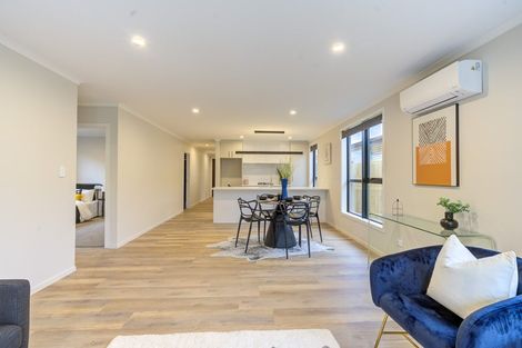 Photo of property in 23 Waruhia Crescent, Rototuna North, 3281