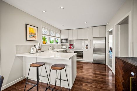 Photo of property in 1/254 Meola Road, Point Chevalier, Auckland, 1022