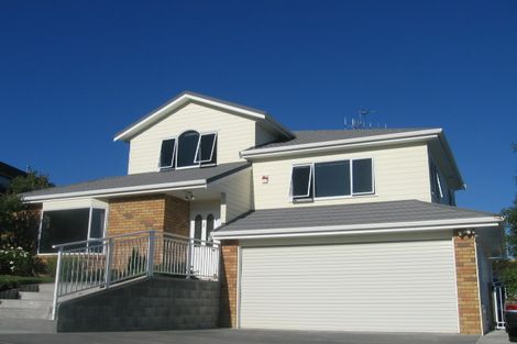 Photo of property in 25 Saunders Close, Whitby, Porirua, 5024