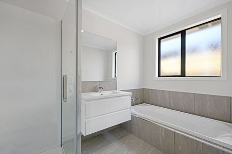 Photo of property in 39 Waruhia Crescent, Rototuna North, 3281