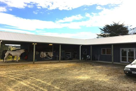 Photo of property in 175 Hanham Road, Kumeu, 0891