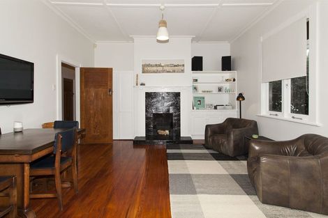 Photo of property in 12 Hastings Parade, Devonport, Auckland, 0624