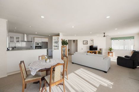 Photo of property in 1/1150 Bank Street, Te Awamutu, 3800