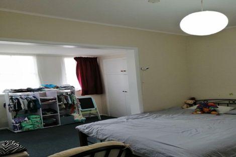 Photo of property in 1/50 Clyde Street, Island Bay, Wellington, 6023
