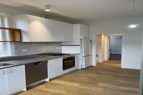 Photo of property in 29 Queen Street, Mount Victoria, Wellington, 6011