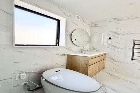 Photo of property in 7/6 Woodhouse Place, West Harbour, Auckland, 0618