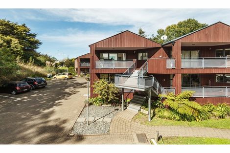 Photo of property in 13/3 The Avenue, Albany, Auckland, 0632