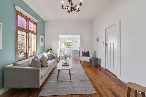 Photo of property in 22 Alexandra Street, Riverhead, 0820