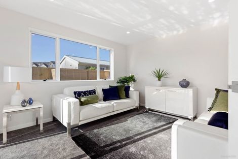 Photo of property in 4 Crieff Place, Te Atatu Peninsula, Auckland, 0610