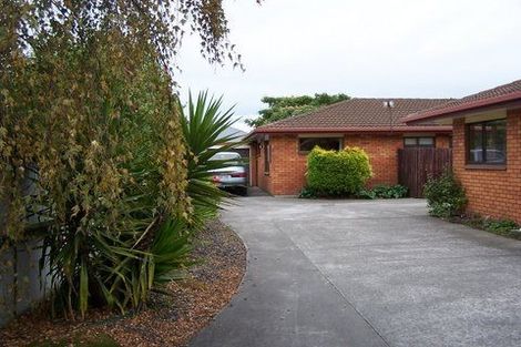 Photo of property in 1/24 Sawtell Place, Northcote, Christchurch, 8052