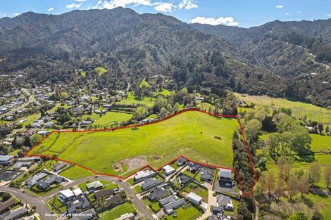 Photo of property in 1 Albert Street, Coromandel, 3506