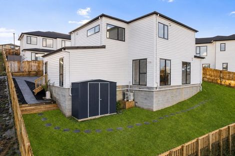 Photo of property in 2 Mara Waina Place, Swanson, Auckland, 0614