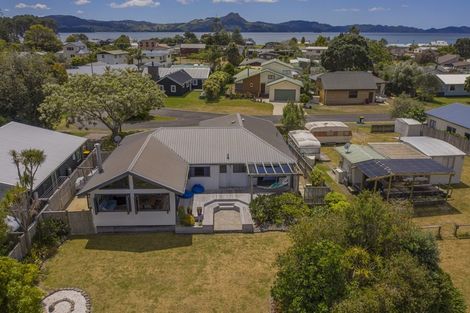Photo of property in 13 Martin Place, Cooks Beach, Whitianga, 3591
