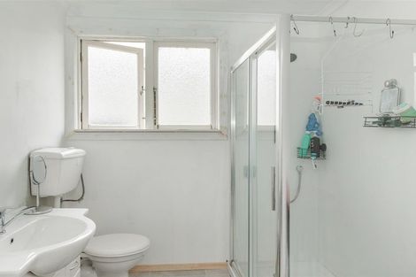 Photo of property in 5 Webb Street, Westport, 7825