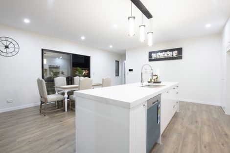 Photo of property in 29 Mcquoids Road, Flat Bush, Auckland, 2019
