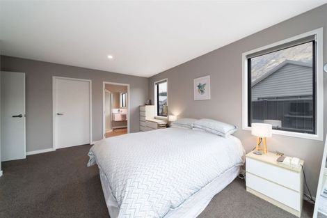 Photo of property in 6 Masons Court, Lower Shotover, Queenstown, 9304