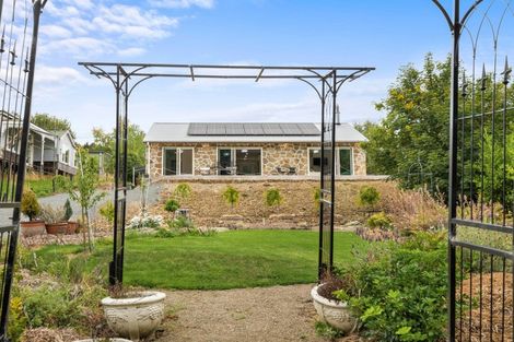 Photo of property in 26 Irvine Street, Lawrence, 9532