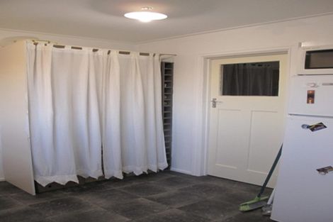 Photo of property in 15 Timaru Road, Waimate, 7924