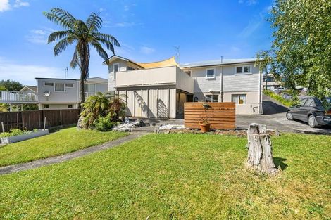 Photo of property in 38 Larsen Crescent, Tawa, Wellington, 5028