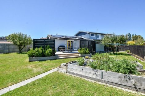 Photo of property in 10 Fairbrother Street, Carterton, 5713