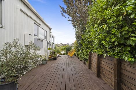 Photo of property in 1/18 Bevyn Street, Castor Bay, Auckland, 0620