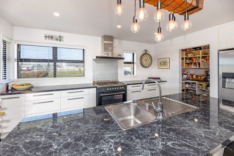 Photo of property in 37 Te Korari Street, Marshland, Christchurch, 8083