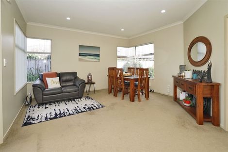 Photo of property in 31 Mickelson Avenue, Rototuna, Hamilton, 3210