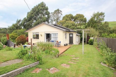 Photo of property in 52 Wellington Street, Enfield, Oamaru, 9491