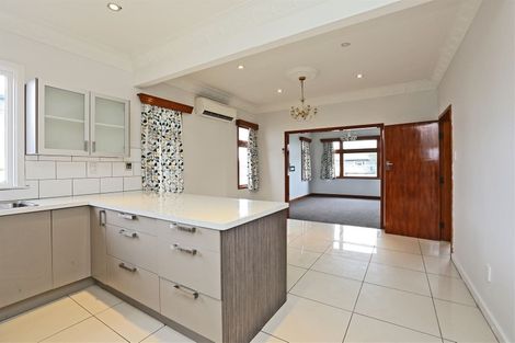 Photo of property in 810 Saint Aubyn Street West, Saint Leonards, Hastings, 4120