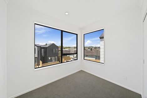 Photo of property in 89 Waipuhinui Way, Wiri, Auckland, 2104