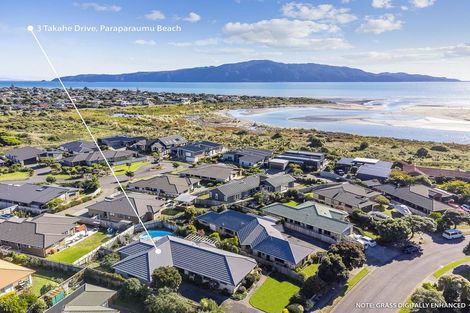 Photo of property in 3 Takahe Drive, Paraparaumu Beach, Paraparaumu, 5032