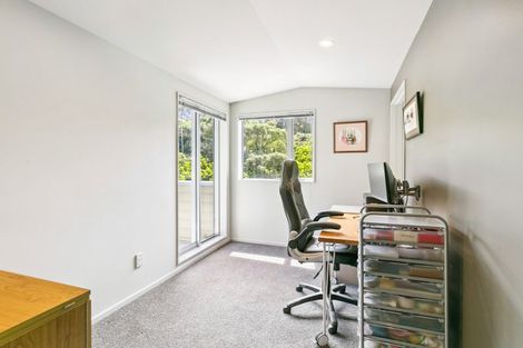 Photo of property in 77a Nicholson Road, Khandallah, Wellington, 6035