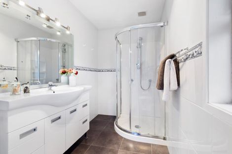 Photo of property in 39 Waitaki Street, Henderson, Auckland, 0612