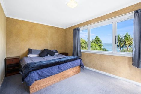 Photo of property in 33 Walter Road, Lowry Bay, Lower Hutt, 5013