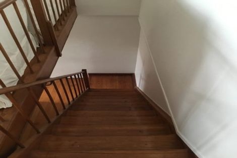 Photo of property in 2/233 Hurstmere Road, Takapuna, Auckland, 0622